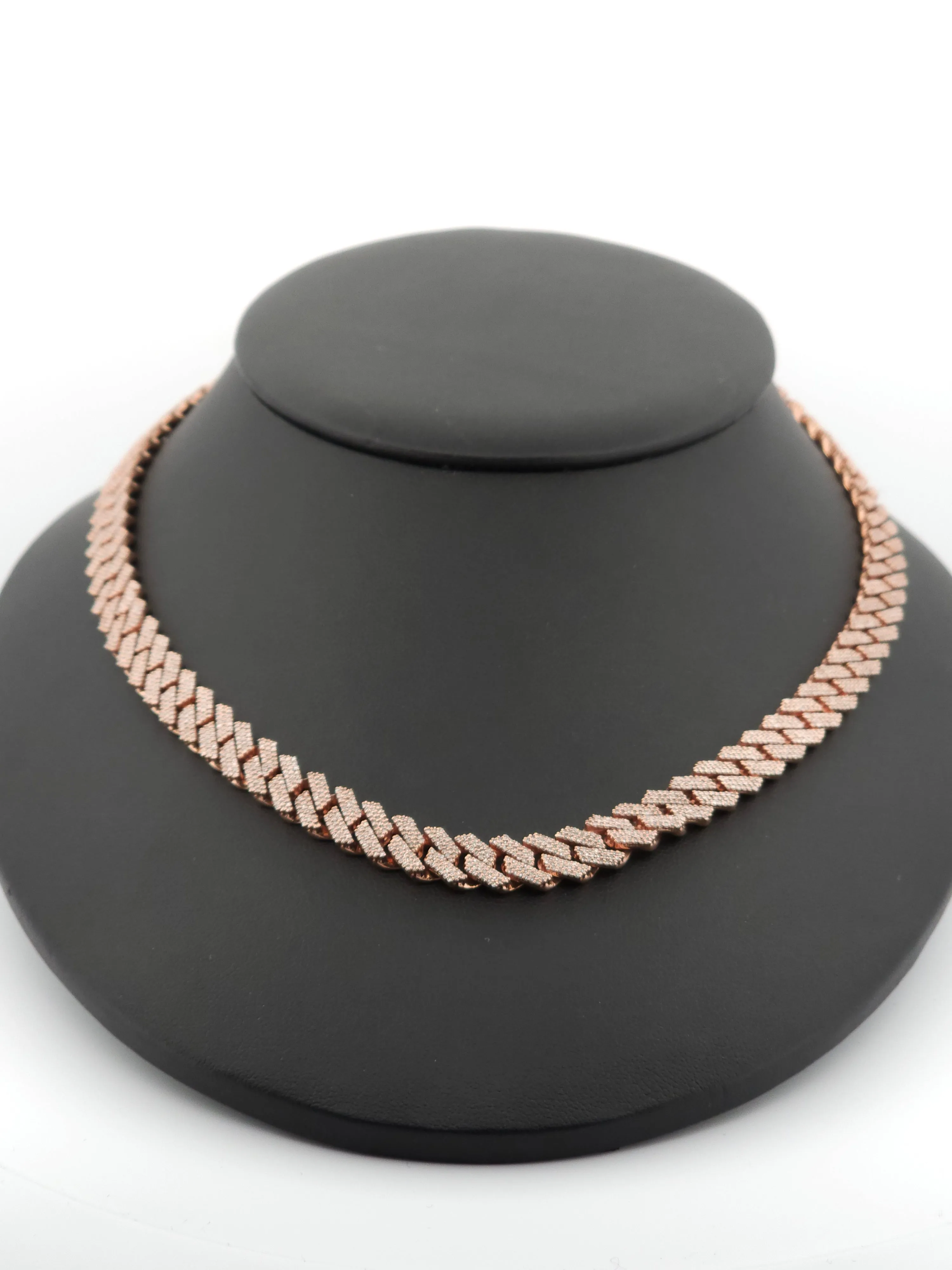 10K ROSEGOLD SHARPEDGE CUBAN