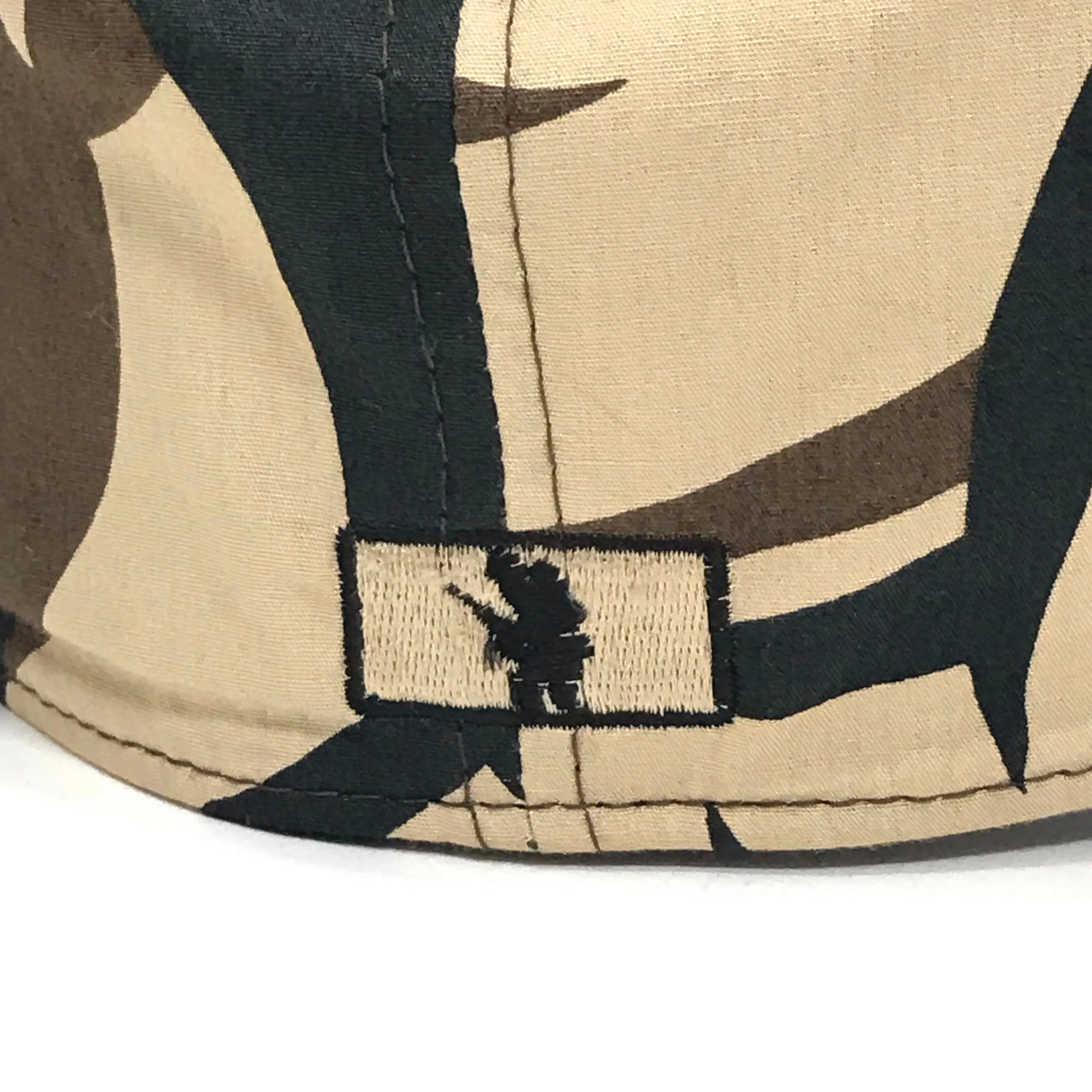 A Bathing Ape Bape Vintage Thorn Camo Fitted Cap Brown