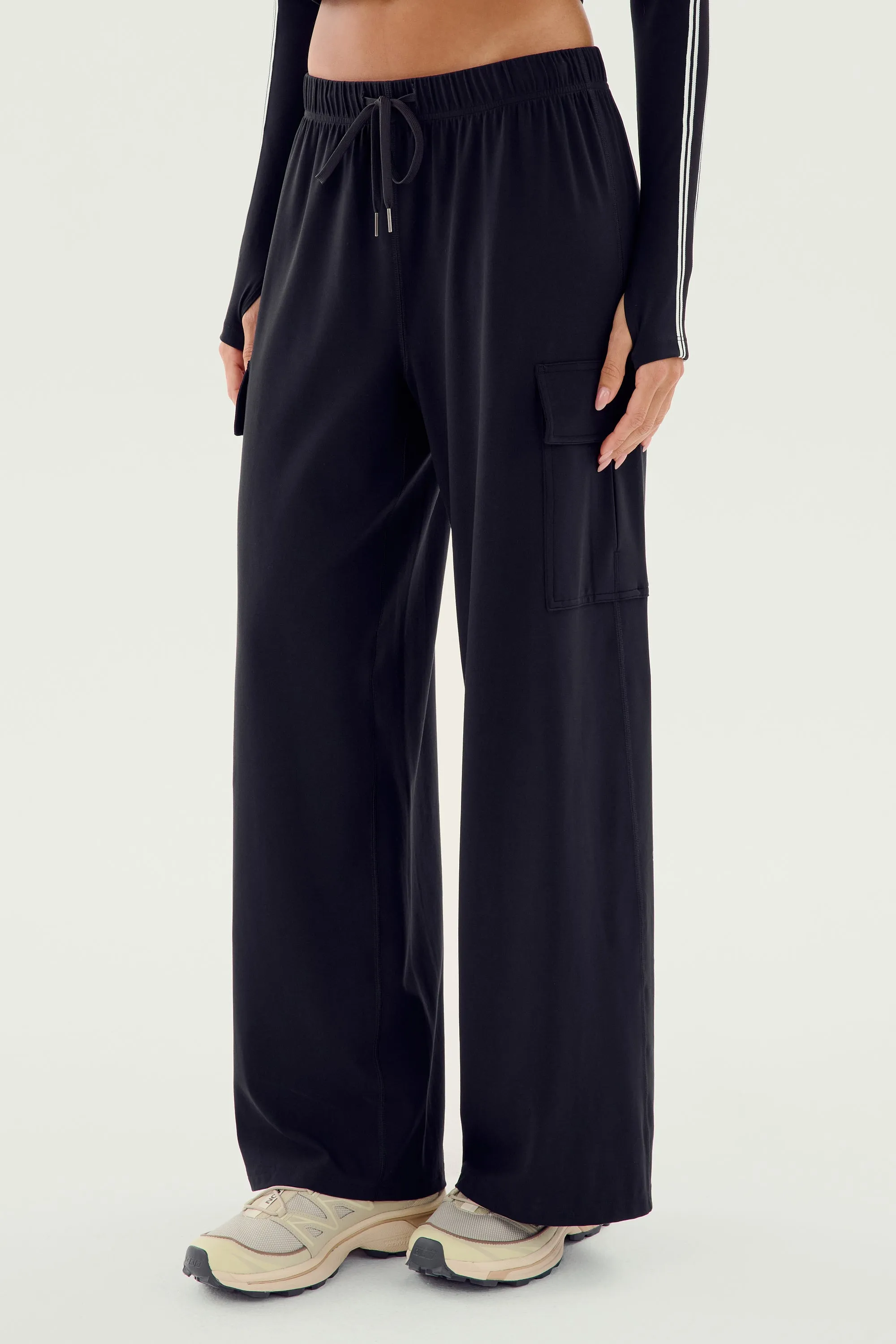 Alex Airweight Cargo Pant - Black