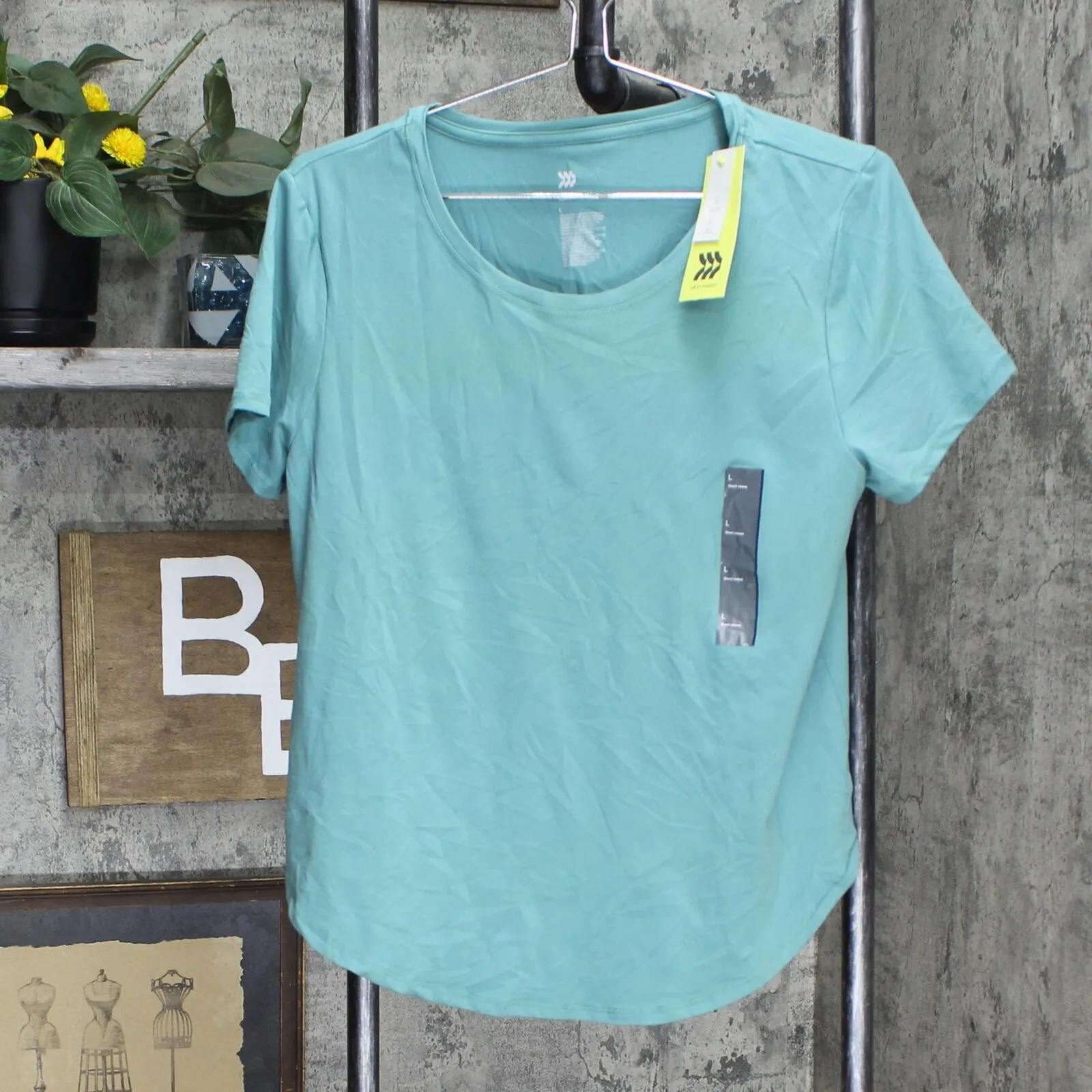 All in Motion Women's Short Sleeve Essential T-Shirt 563749