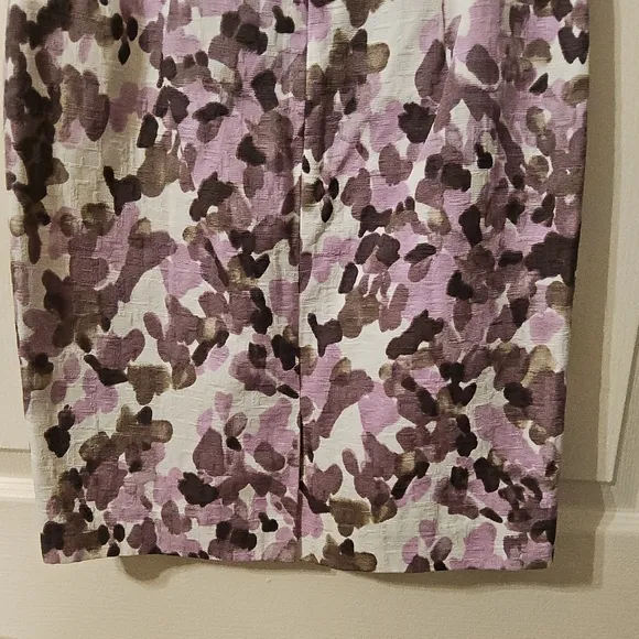 Ann Taylor Purple and White Knee-Length Pencil Skirt for Work. NWOT
