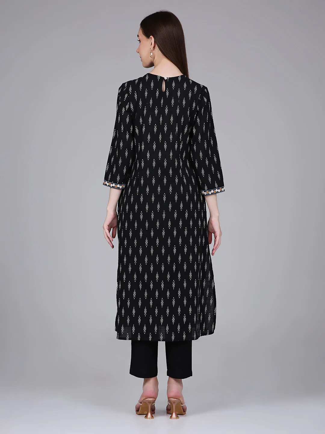 Black Ikat Print Cotton Kurta with Neck Embroidery