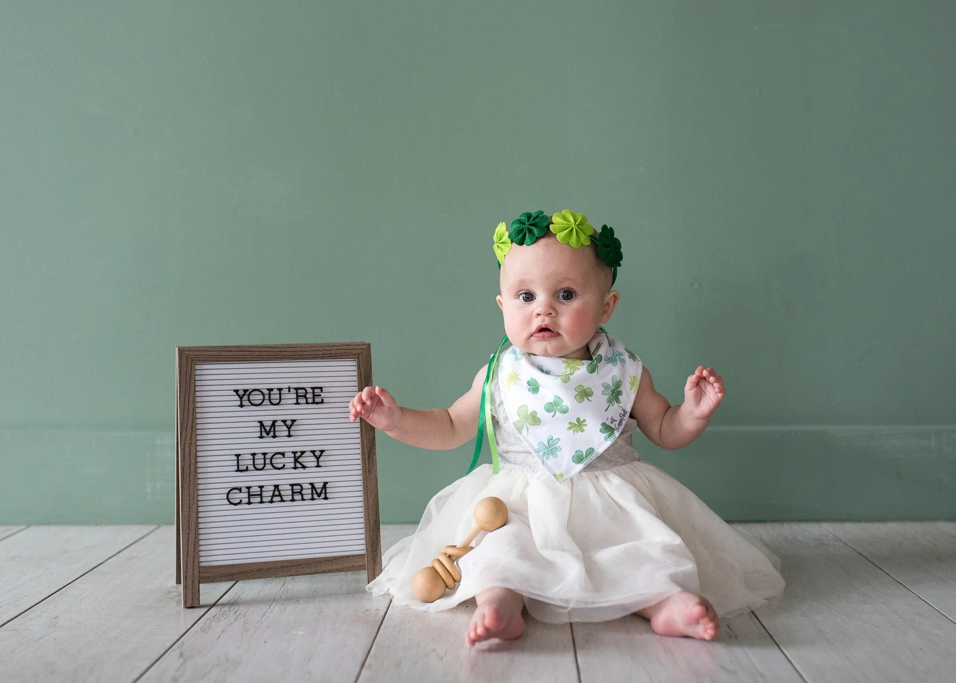 Copper Pearl Holiday Bandana Bib Set
