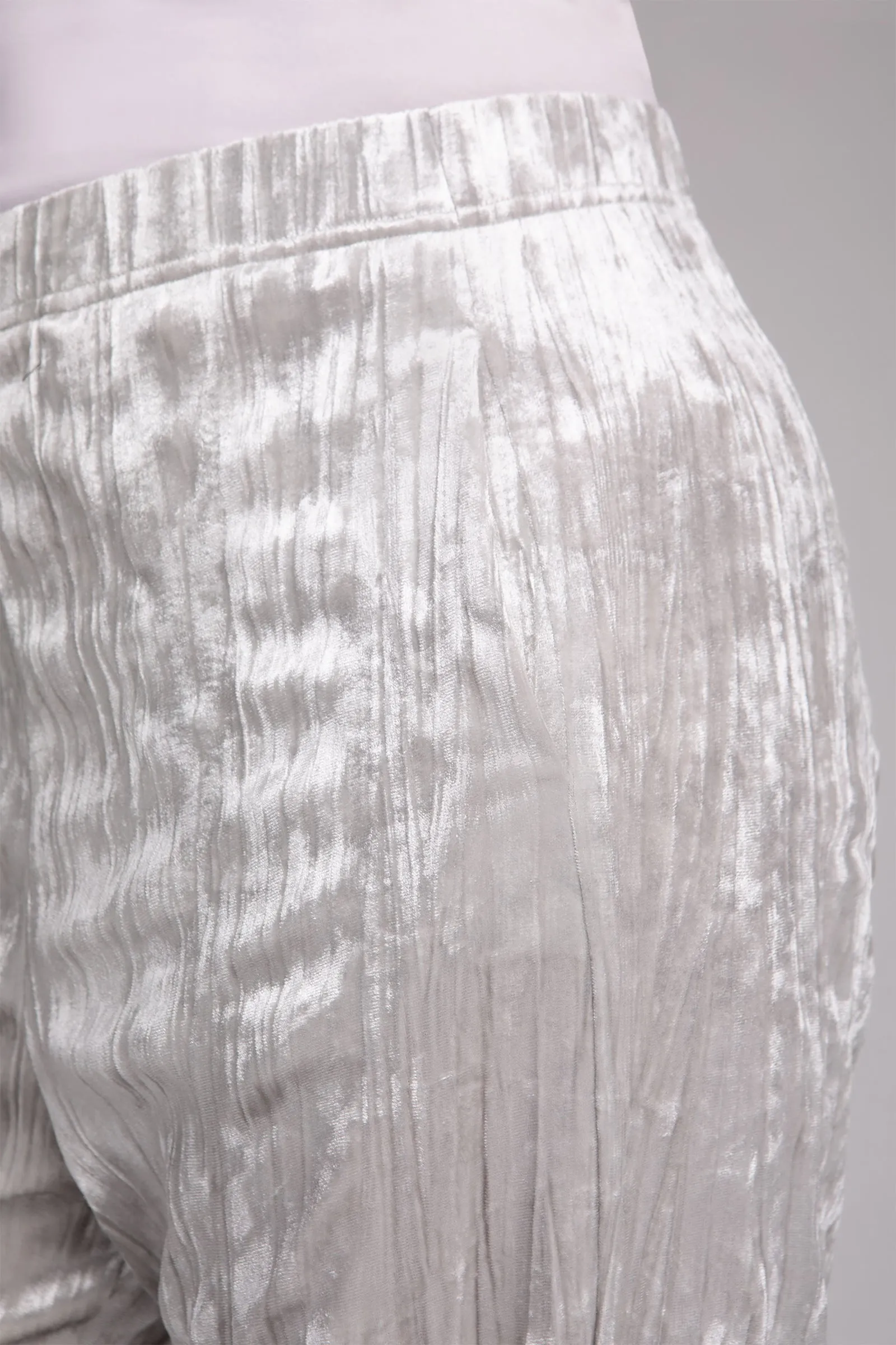 Crinkle Velvet Half Cuff Jogger Pant