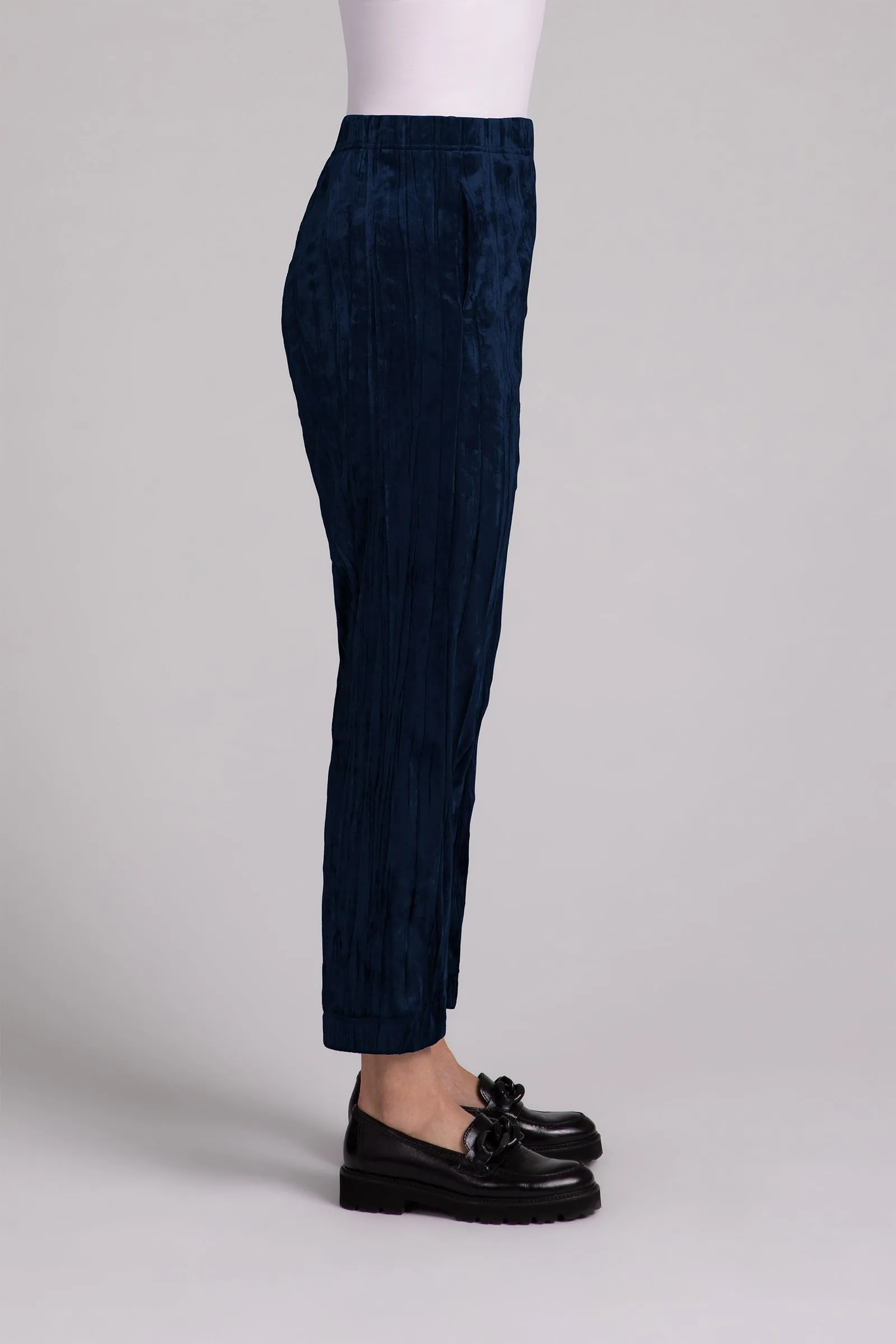 Crinkle Velvet Half Cuff Jogger Pant