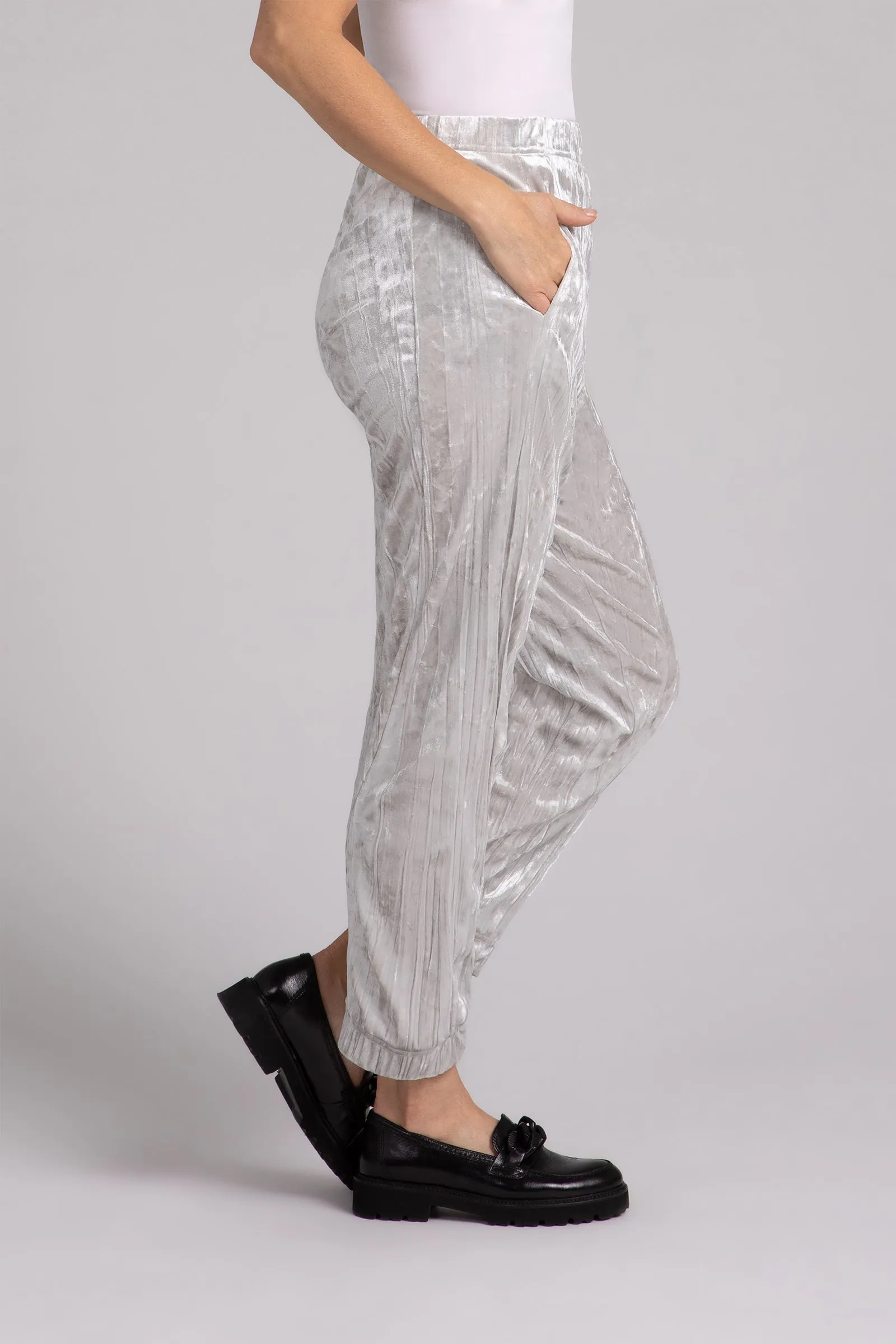 Crinkle Velvet Half Cuff Jogger Pant