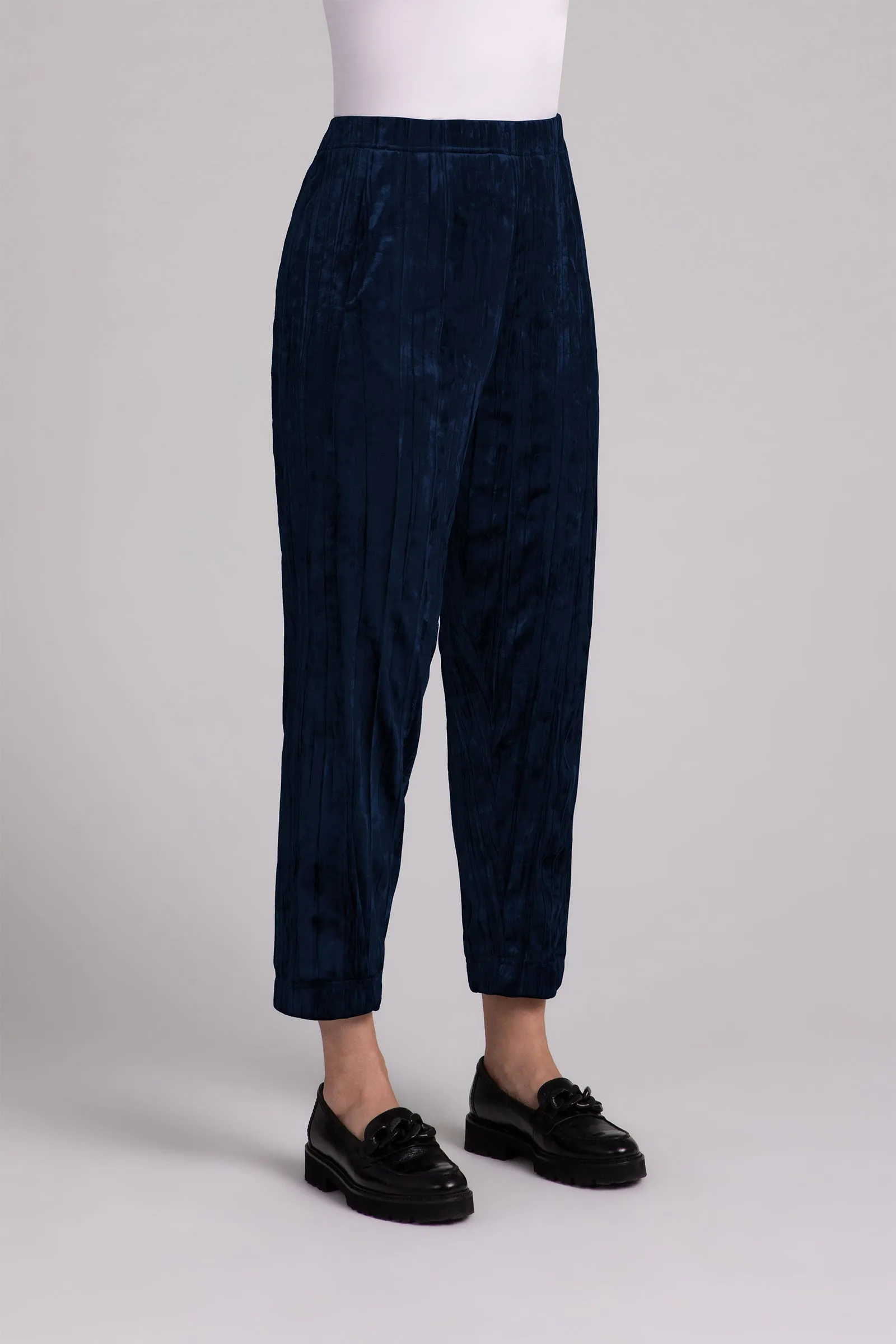 Crinkle Velvet Half Cuff Jogger Pant