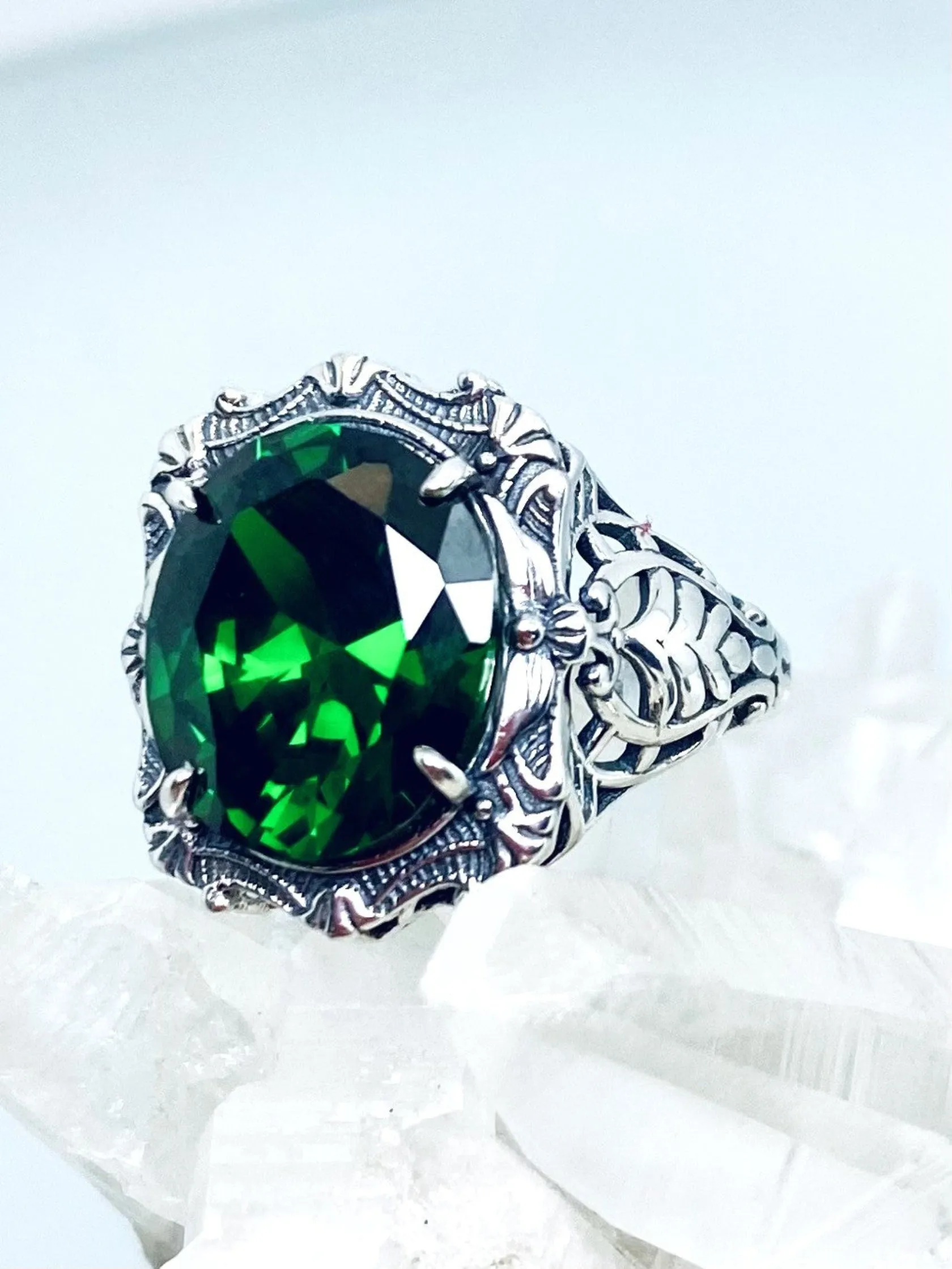 Emerald CZ Ring, Oval Art Nouveau Style, Vintage Sterling Silver Filigree Ring, Beauty Ring, D229