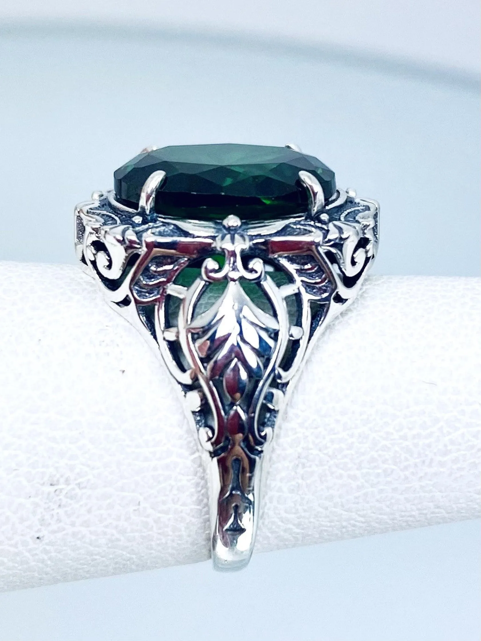 Emerald CZ Ring, Oval Art Nouveau Style, Vintage Sterling Silver Filigree Ring, Beauty Ring, D229