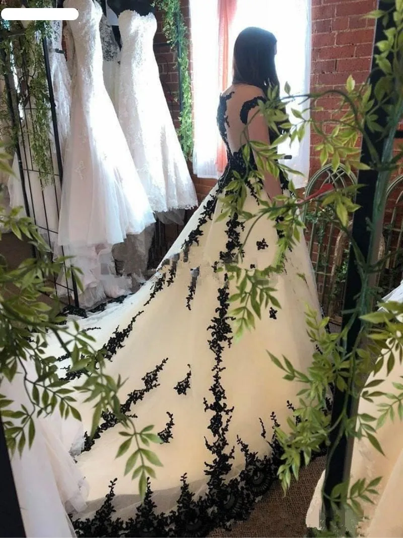 Gothic Corset Lace Bridal Dress Sexy Capped Sleeves Sheer Neck Appliques And Court Train