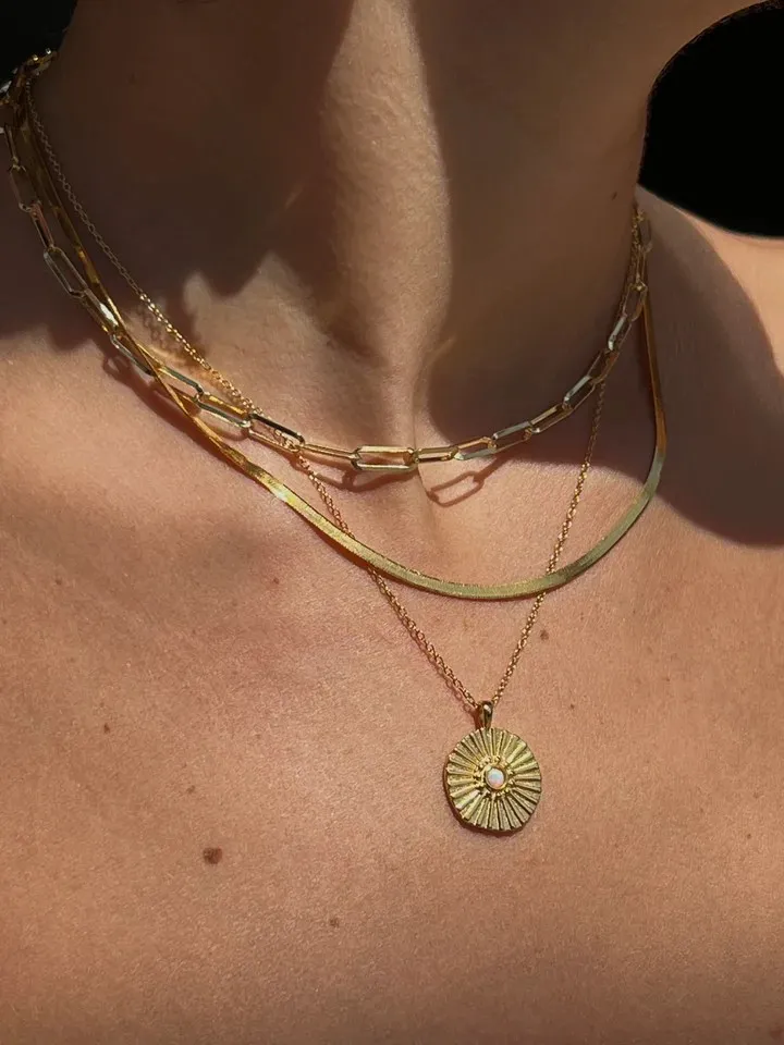 isabella herringbone necklace in gold