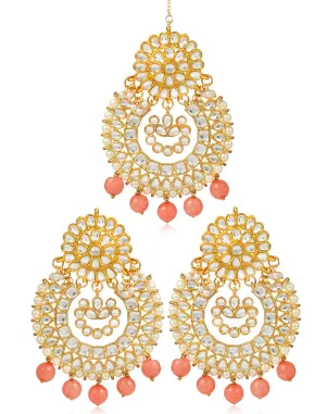 Karatcart GoldPlated Kundan Chandbali Earrings with Maangtikka