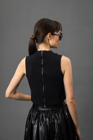 Klaris Black Cropped Classic Top