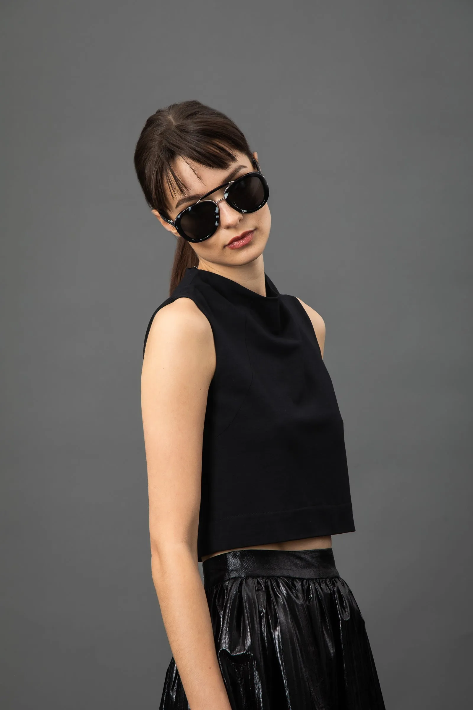 Klaris Black Cropped Classic Top