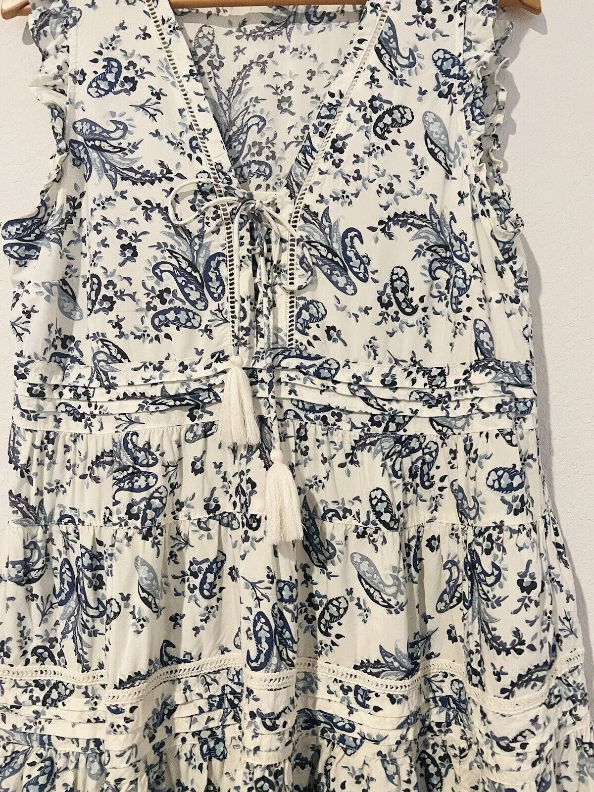 LUCKY BRAND Blue Paisley Dress Sz L Sleeveless Ruffle Tie Neck Crochet Boho
