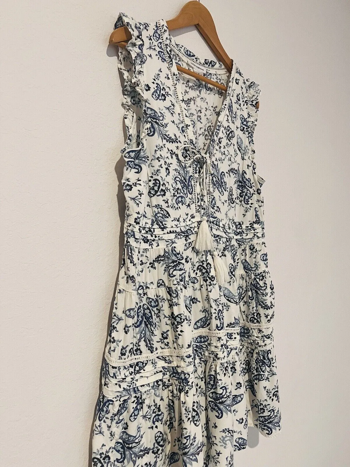 LUCKY BRAND Blue Paisley Dress Sz L Sleeveless Ruffle Tie Neck Crochet Boho