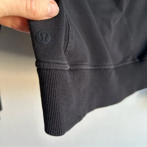 Lululemon 2021 Scuba Crew Neck Sweater In Black