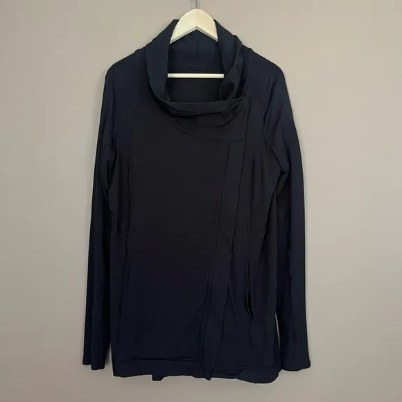 {Lululemon} Coast Easy Wrap Jacket in Black - Womens 8