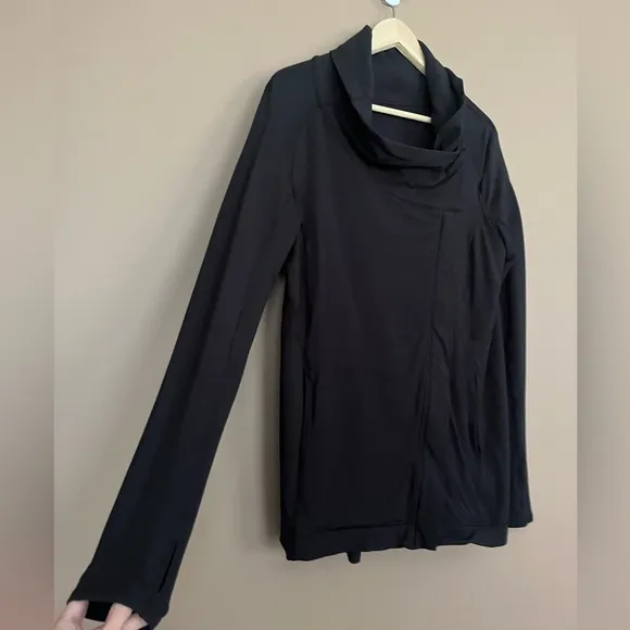 {Lululemon} Coast Easy Wrap Jacket in Black - Womens 8