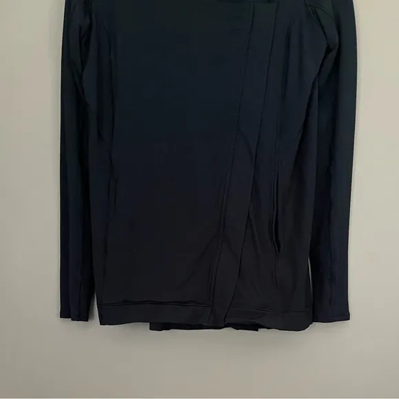 {Lululemon} Coast Easy Wrap Jacket in Black - Womens 8
