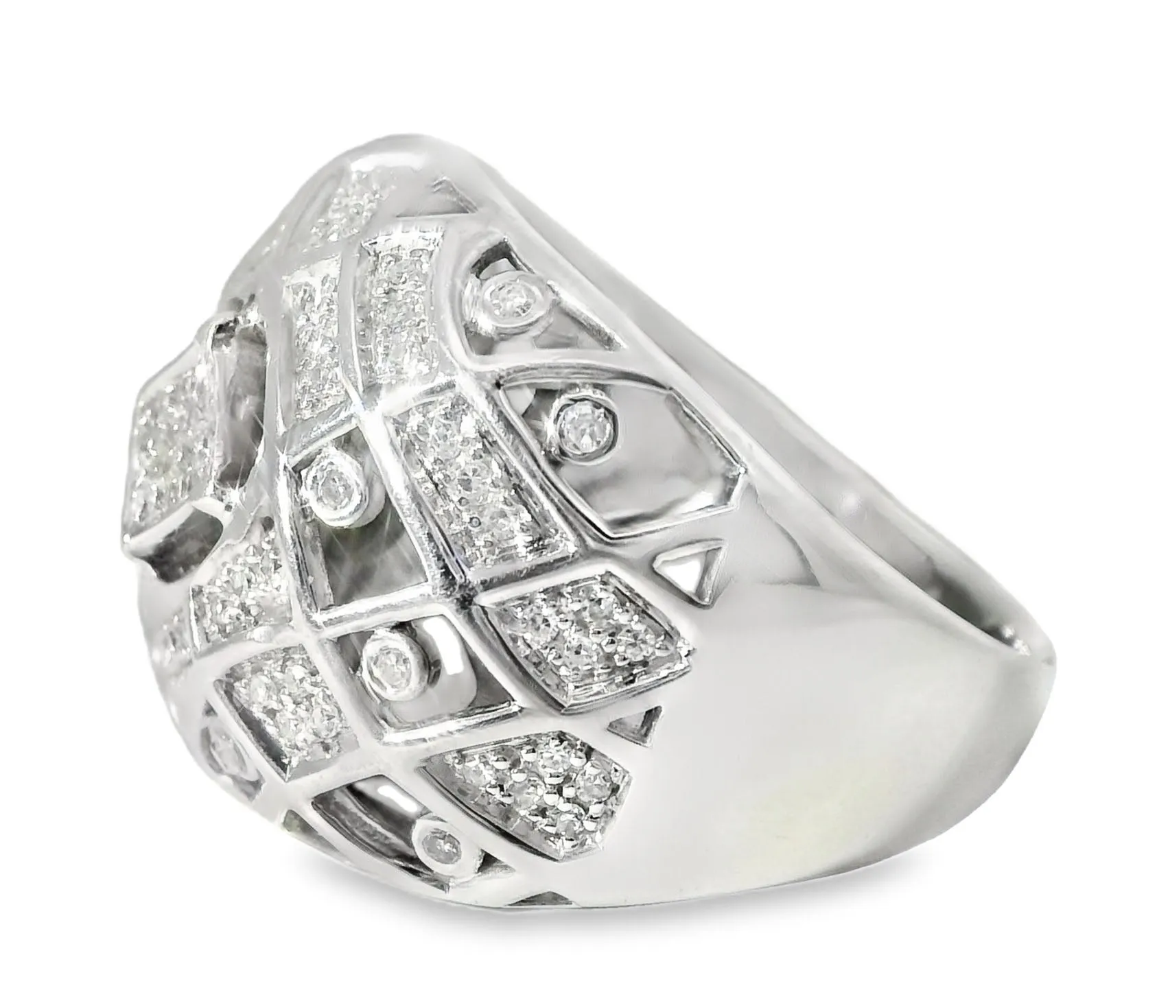 Magnificent 14K White Gold Diamond Designer Dome Fashion Cocktail Band Ring