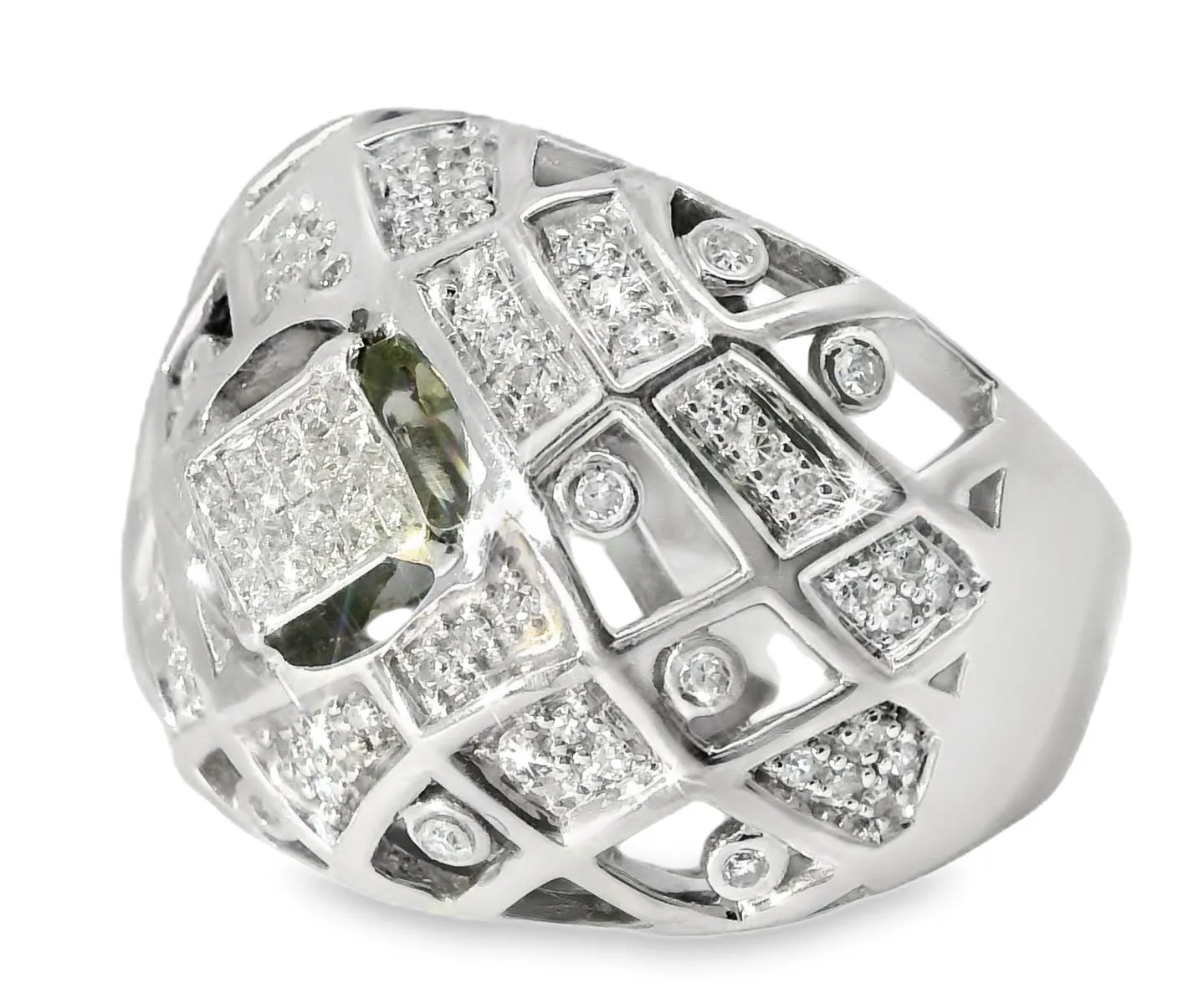 Magnificent 14K White Gold Diamond Designer Dome Fashion Cocktail Band Ring