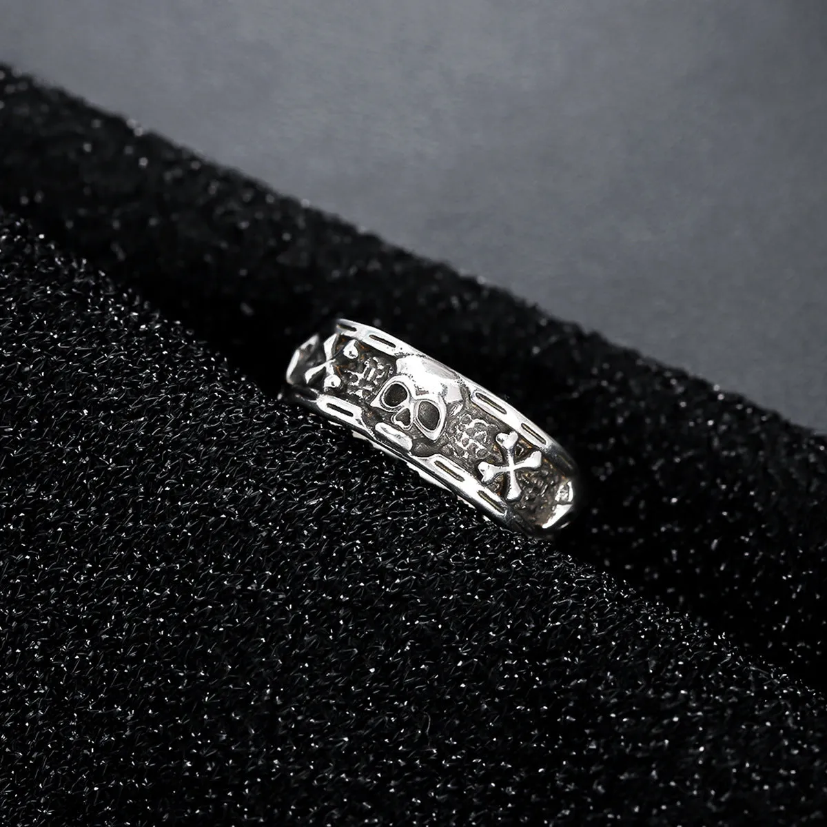 Men's Skull Ring | Vintage Copper Gothic Band