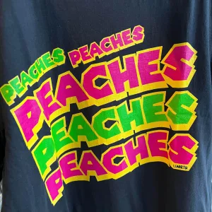 Peaches, Peaches T-Shirt - Black