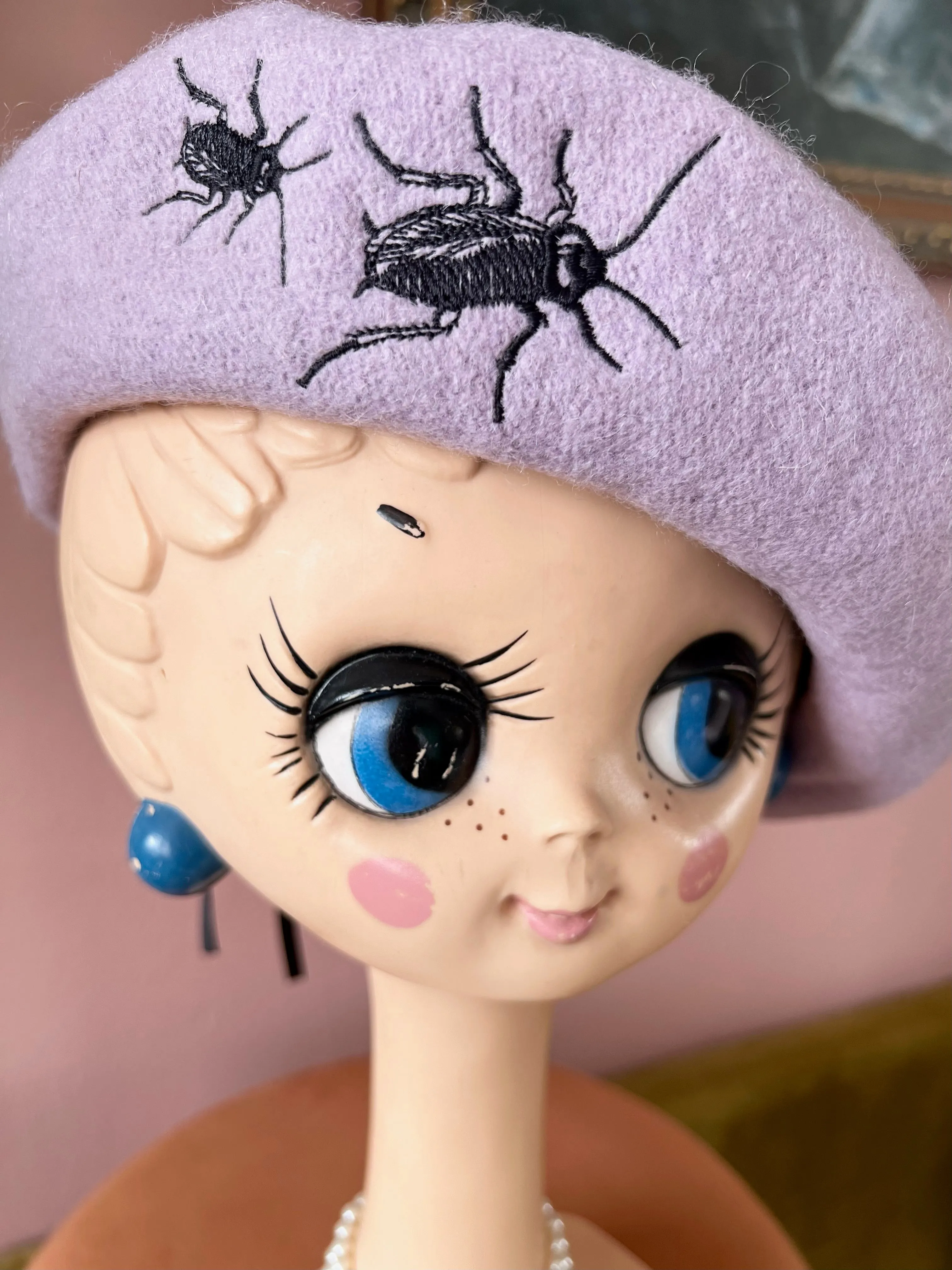 ROACH BERET *LAVENDER
