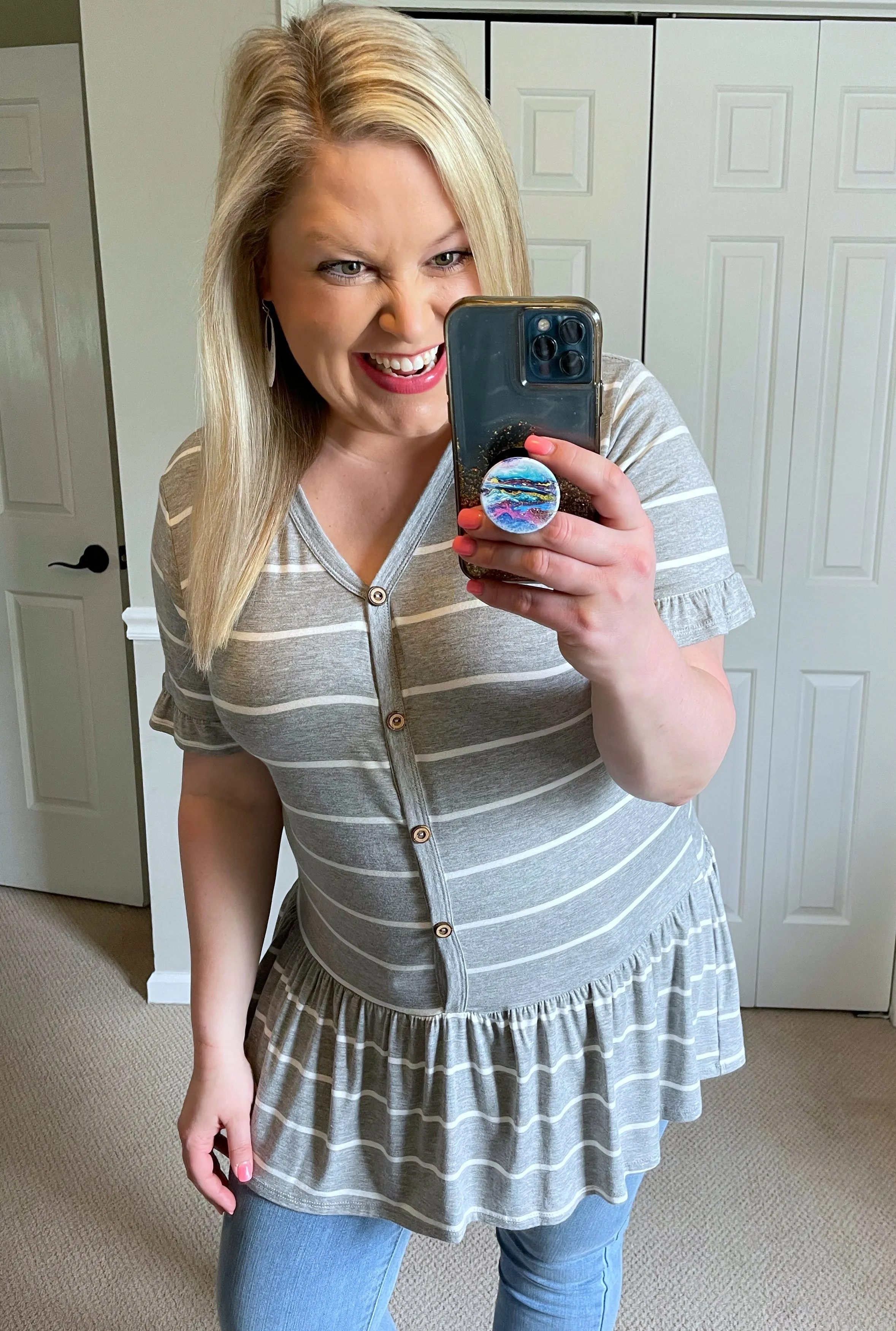 Short-Sleeved Ruffle Tunic in Light Heather Grey Stripe