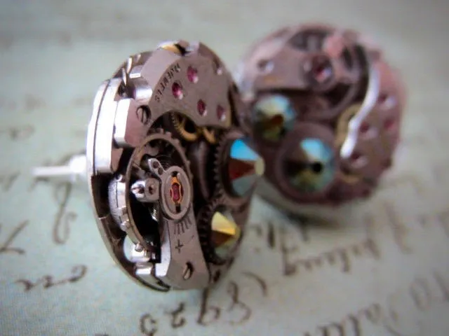 Steampunk Stud Earrings with Mechanical Watch Movement, Steampunk Earrings , Steampunk jewelry