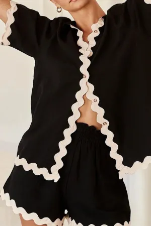 The Liz set- Black