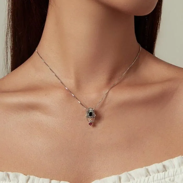 Vintage Fleur-de-lis Gothic Style Necklace