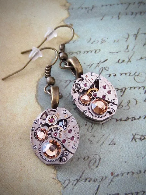 Watch movement Earrings - Steampunk ear gear - Gold - Steampunk Earrings - Repurposed art
