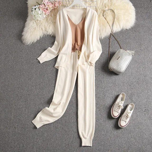 Women Seasonal Stylish Clothes Set