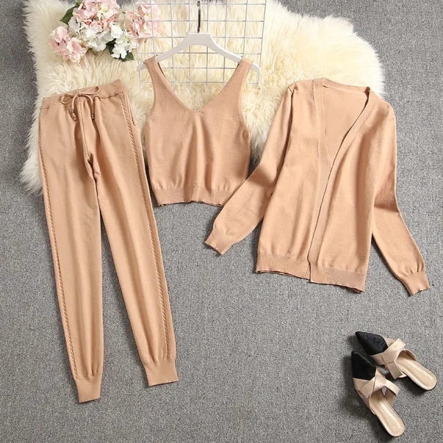 Women Seasonal Stylish Clothes Set