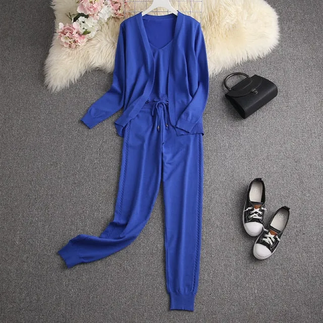 Women Seasonal Stylish Clothes Set